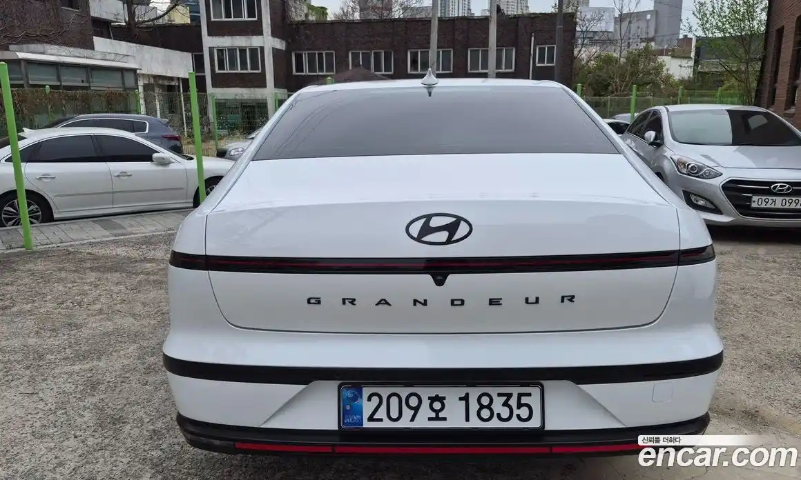 Hyundai Grandeur 2026 1.6 автомат (гидро), фото 4