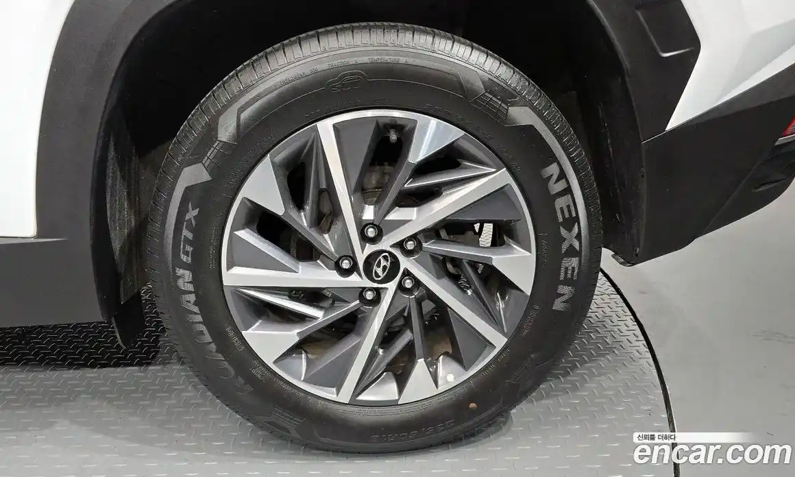 Hyundai Tucson 2023 2.0 автомат (гидро), фото 7