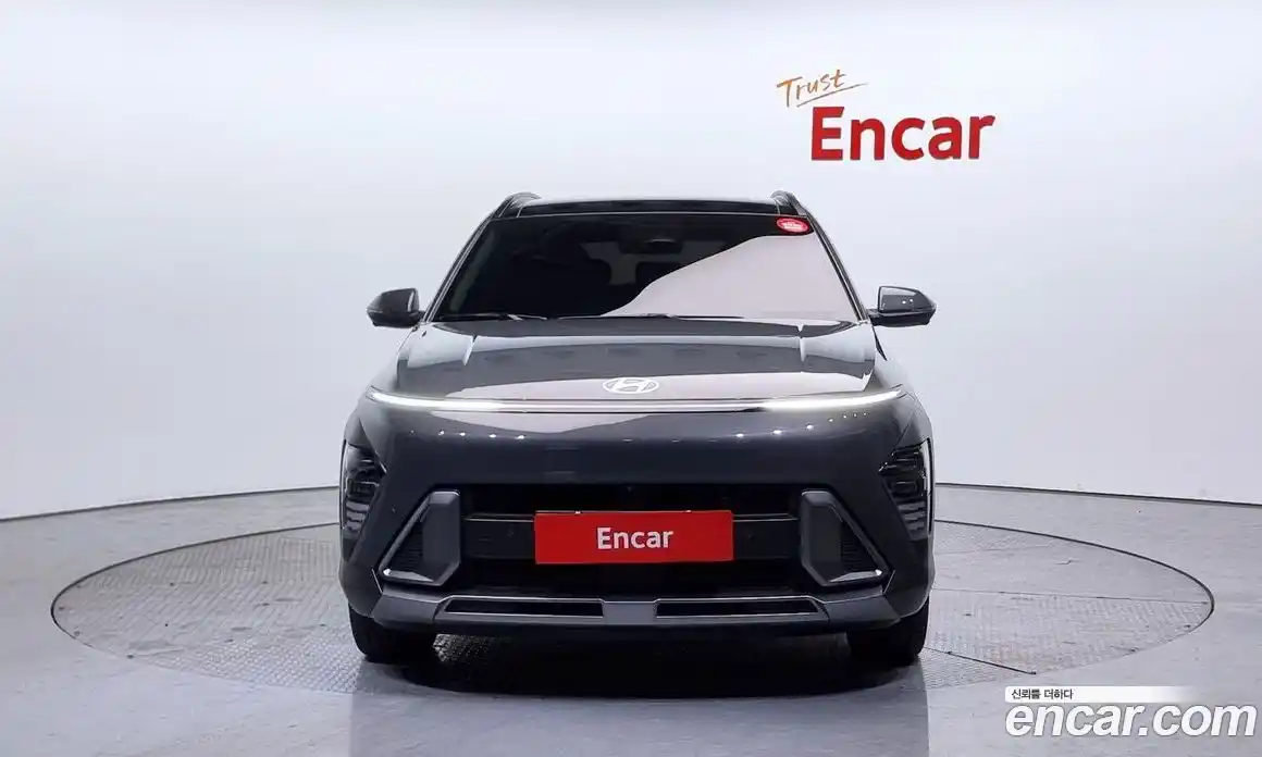 Hyundai Kona 2023 1.6 автомат (гидро), фото 3