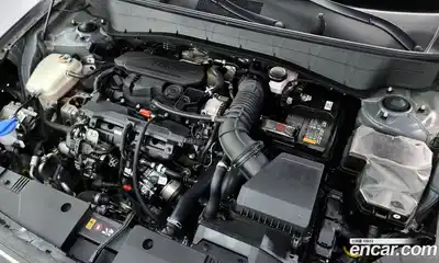 Hyundai Kona 2023 1.6 автомат (гидро), миниатюра 6