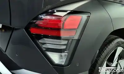 Hyundai Kona 2023 1.6 автомат (гидро), миниатюра 9