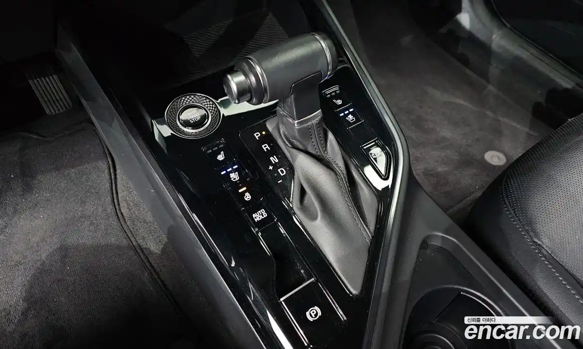 Kia Niro 2022 1.6 автомат (гидро), фото 12