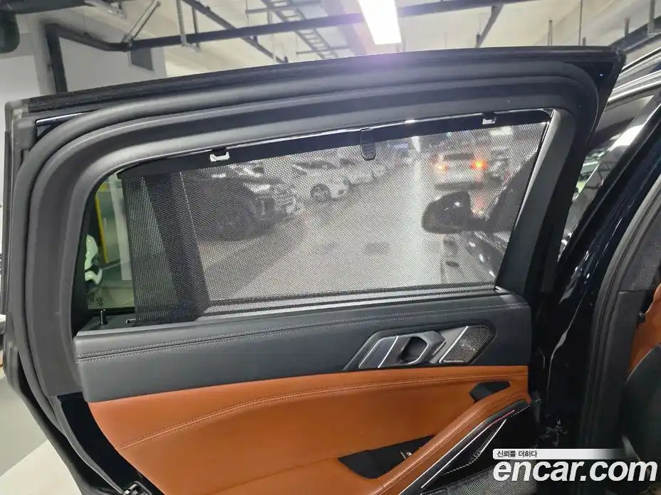 BMW X6 2021 4.4 автомат (гидро), фото 15