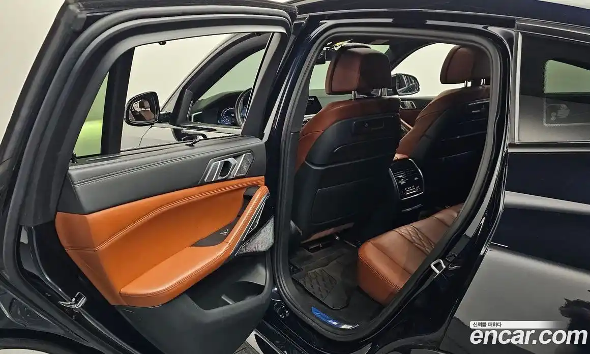BMW X6 2021 4.4 автомат (гидро), фото 26