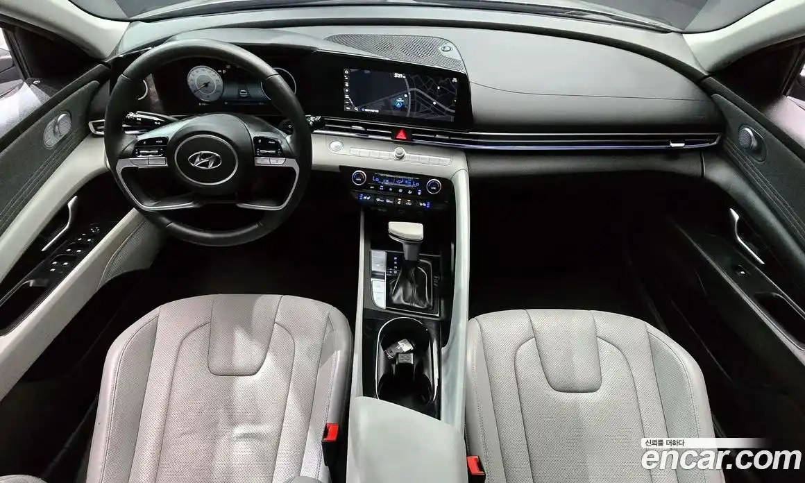 Hyundai Avante 2020 1.6 автомат (гидро), фото 7