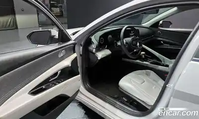 Hyundai Avante 2020 1.6 автомат (гидро), миниатюра 10