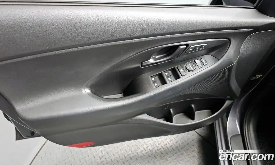 Hyundai i30 2019 1.6 автомат (гидро), фото 14