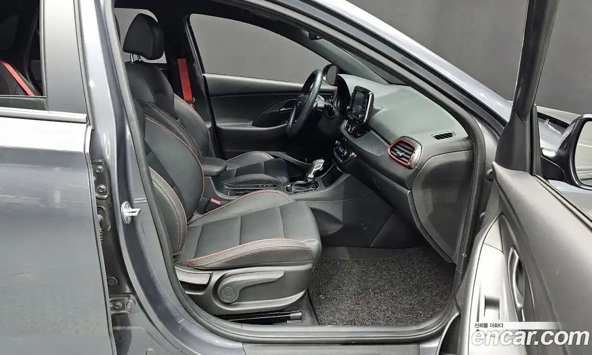 Hyundai i30 2019 1.6 автомат (гидро), фото 16