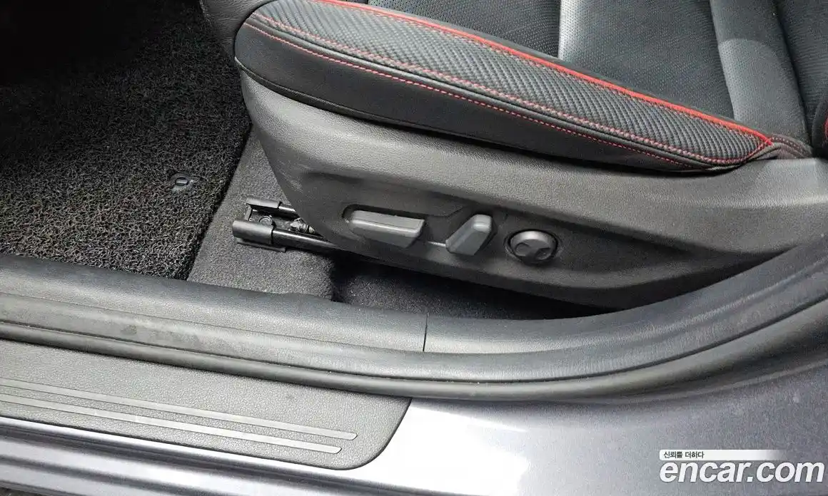 Hyundai i30 2019 1.6 автомат (гидро), фото 32