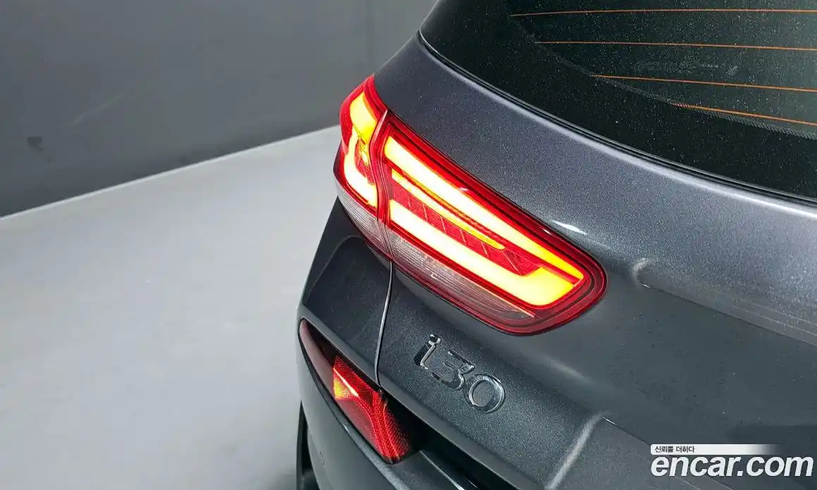 Hyundai i30 2019 1.6 автомат (гидро), фото 9