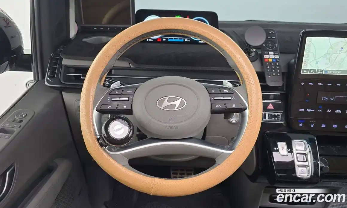 Hyundai Staria 2024 2.2 автомат (гидро), фото 13