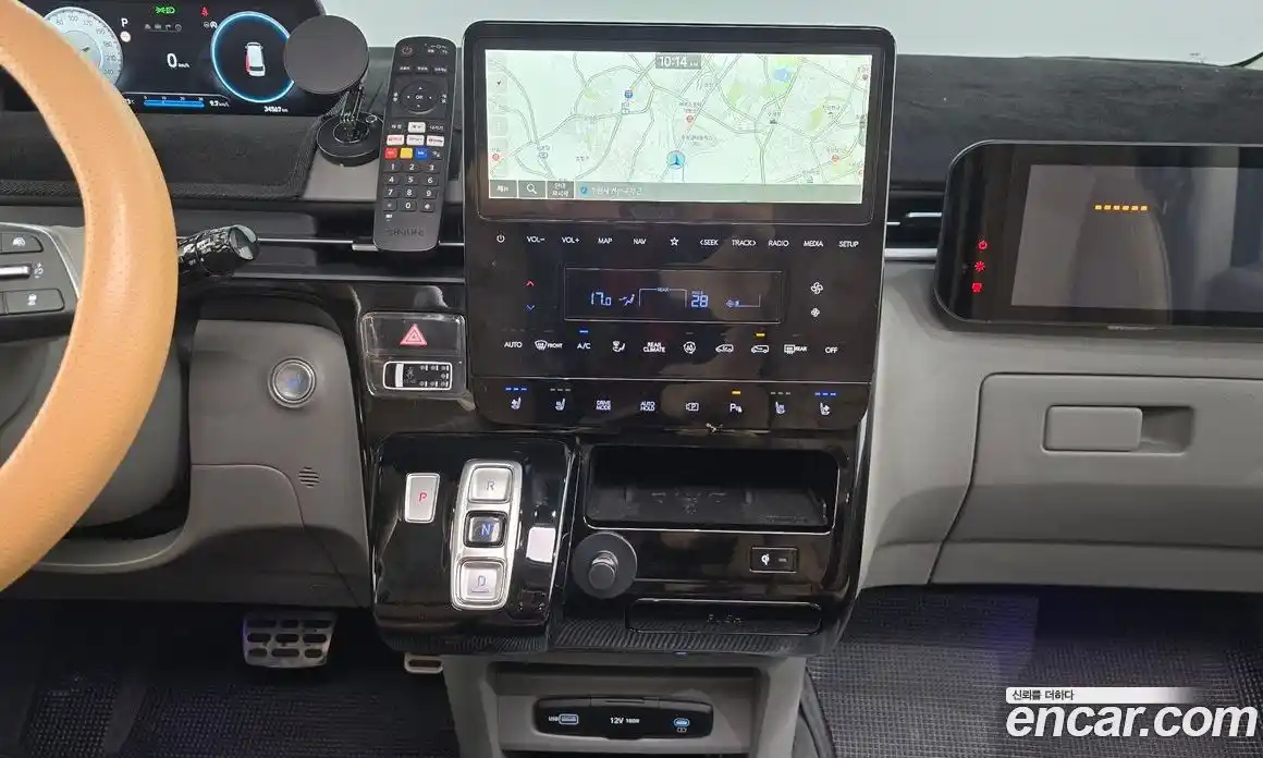 Hyundai Staria 2024 2.2 автомат (гидро), фото 17