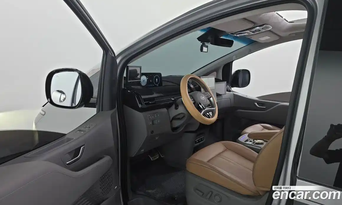 Hyundai Staria 2024 2.2 автомат (гидро), фото 10