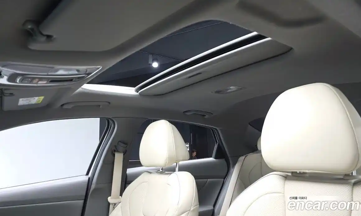 Hyundai Avante 2022 1.6 автомат (гидро), фото 25