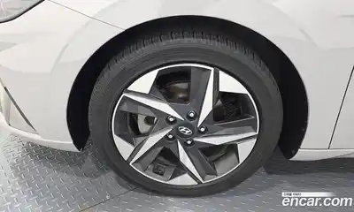 Hyundai Avante 2022 1.6 автомат (гидро), миниатюра 5