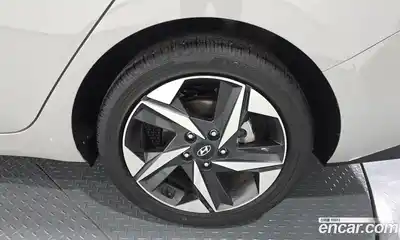 Hyundai Avante 2022 1.6 автомат (гидро), миниатюра 7