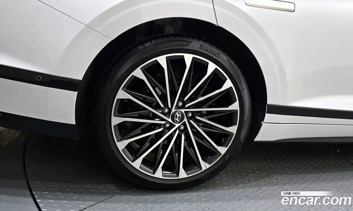 Hyundai Grandeur 2023 1.6 автомат (гидро), фото 5