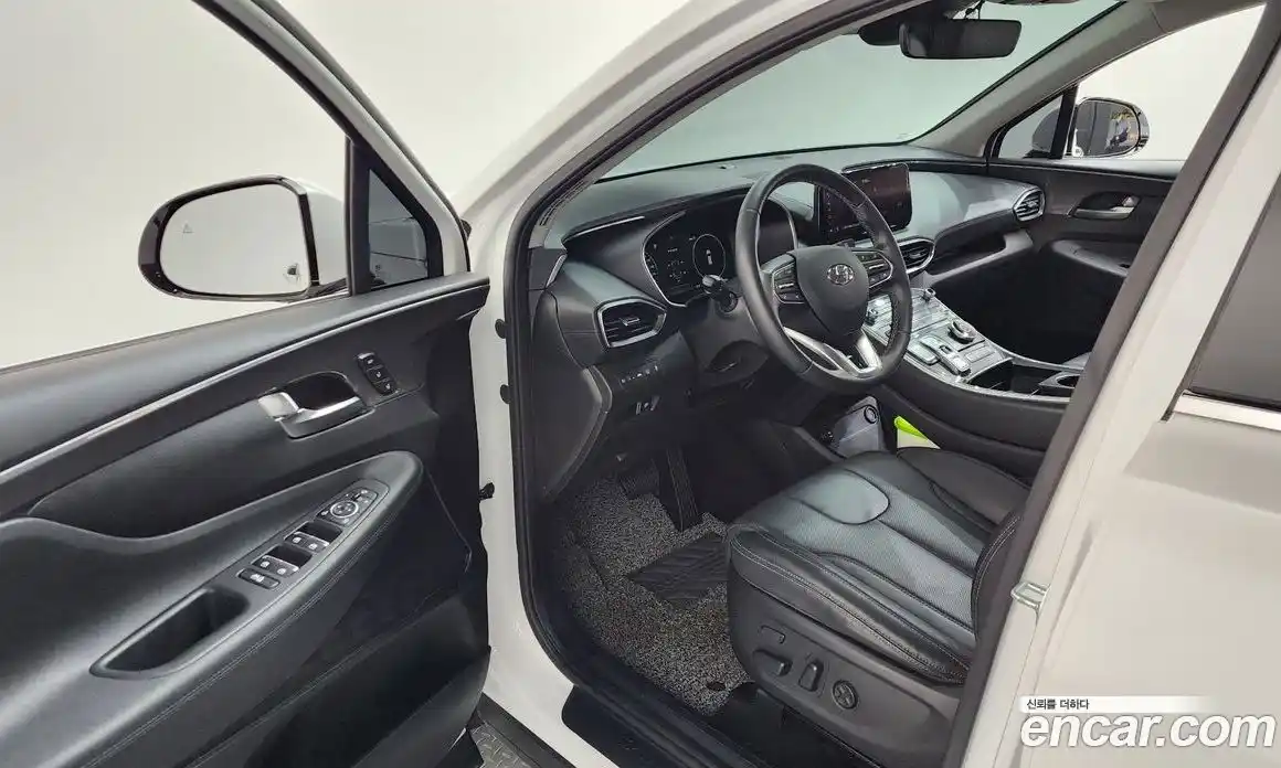 Hyundai Santa Fe 2023 2.2 автомат (гидро), фото 13