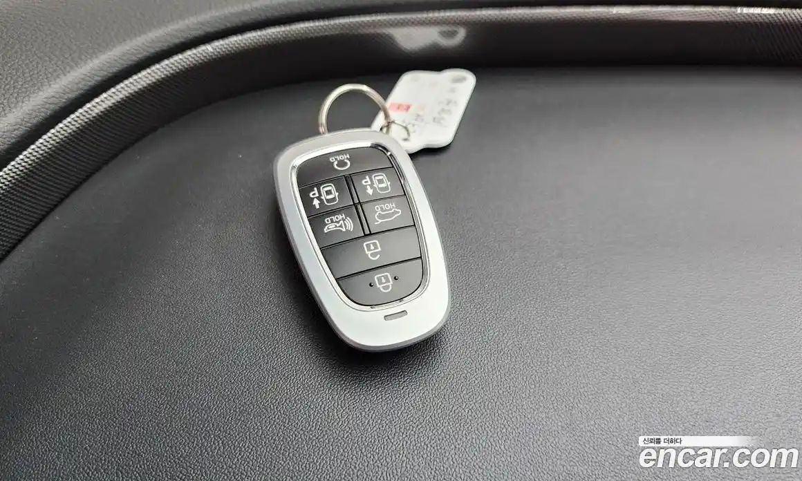 Hyundai Santa Fe 2023 2.2 автомат (гидро), фото 21