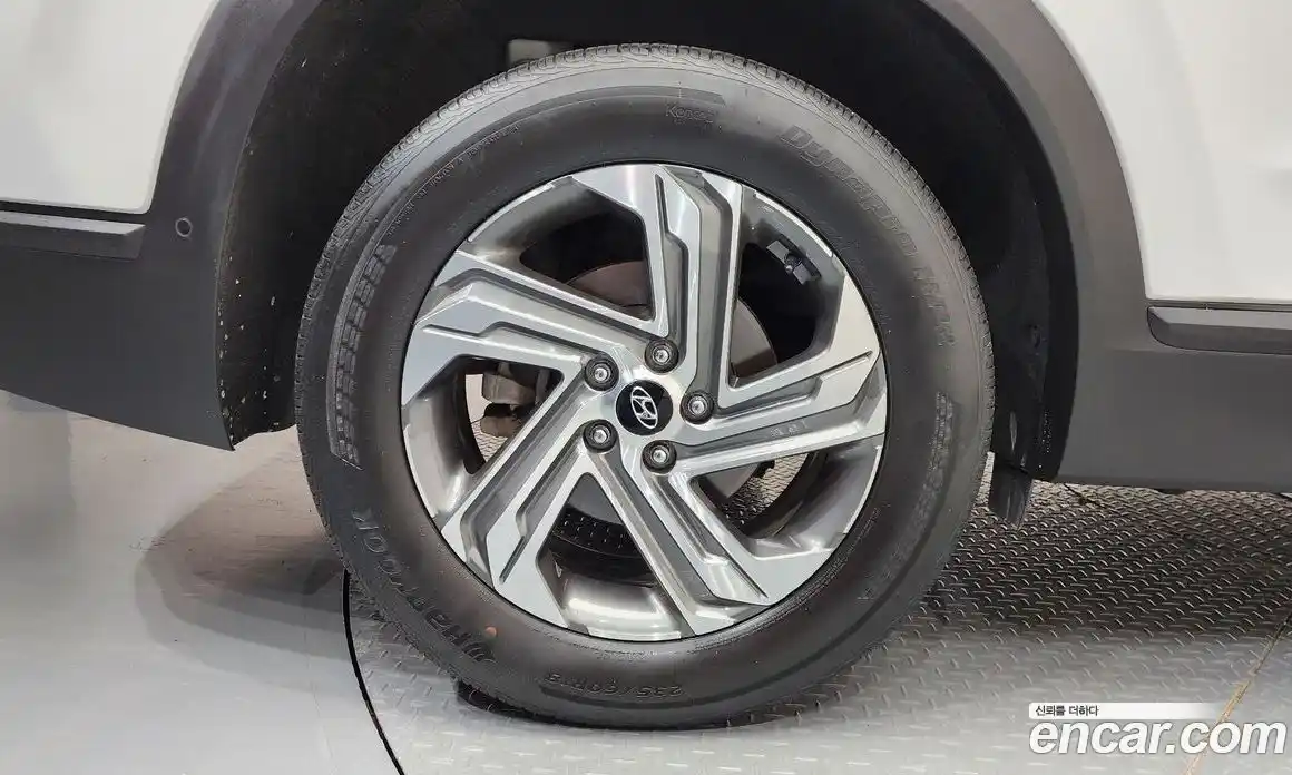 Hyundai Santa Fe 2023 2.2 автомат (гидро), фото 5
