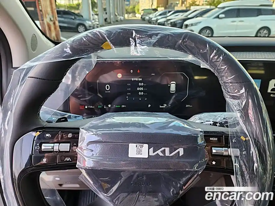 Kia Carnival 2026 1.6 автомат (гидро), фото 14