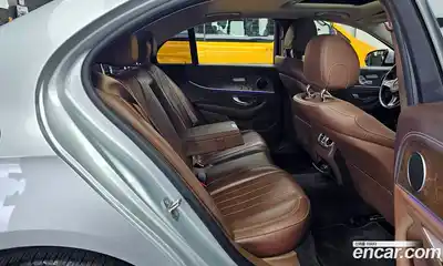 Mercedes-Benz E-Class 2017 1.9 автомат (гидро), миниатюра 12
