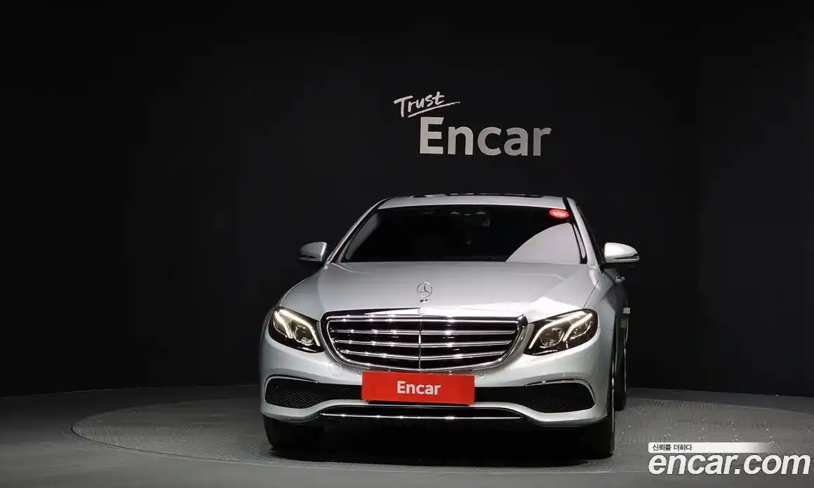 Mercedes-Benz E-Class 2017 1.9 автомат (гидро), фото 3