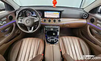 Mercedes-Benz E-Class 2017 1.9 автомат (гидро), миниатюра 7