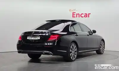 Mercedes-Benz E-Class 2019 3.0 автомат (гидро), миниатюра 2