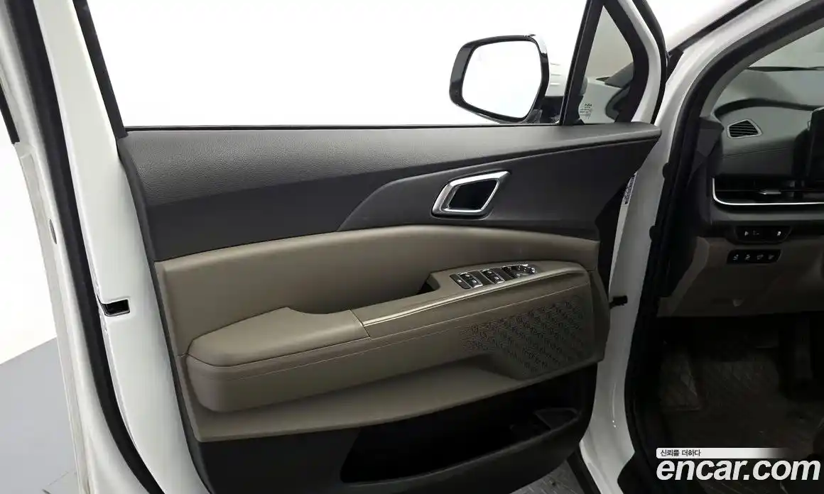 Kia Carnival 2024 2.2 автомат (гидро), фото 14