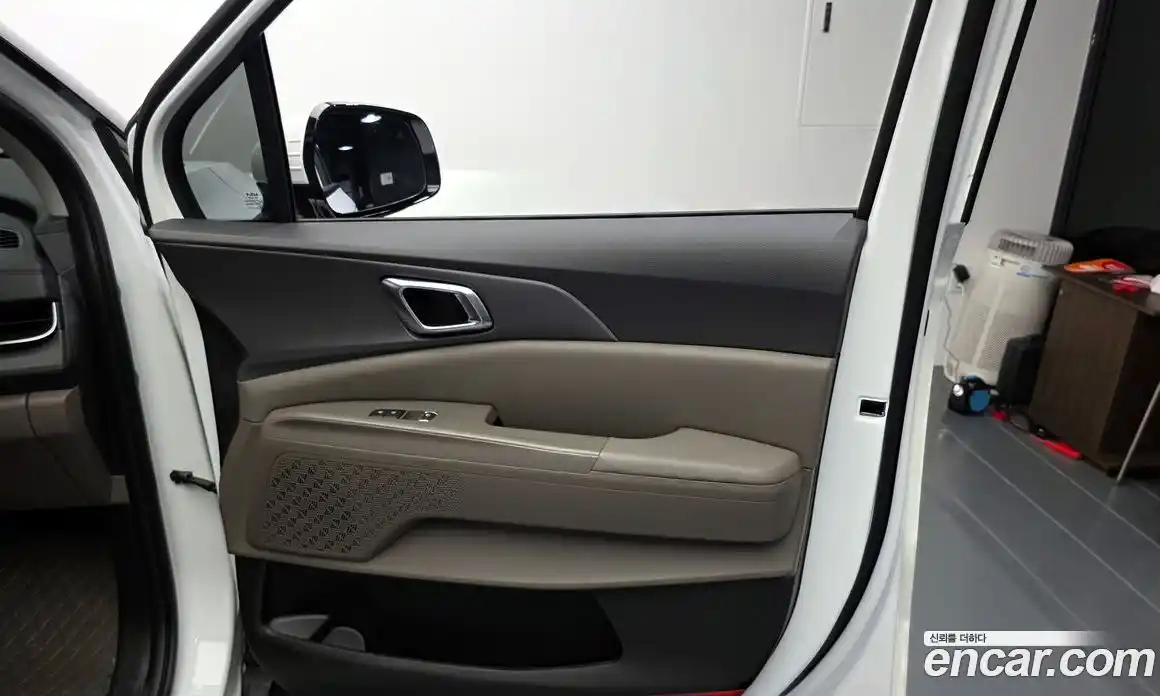 Kia Carnival 2024 2.2 автомат (гидро), фото 15
