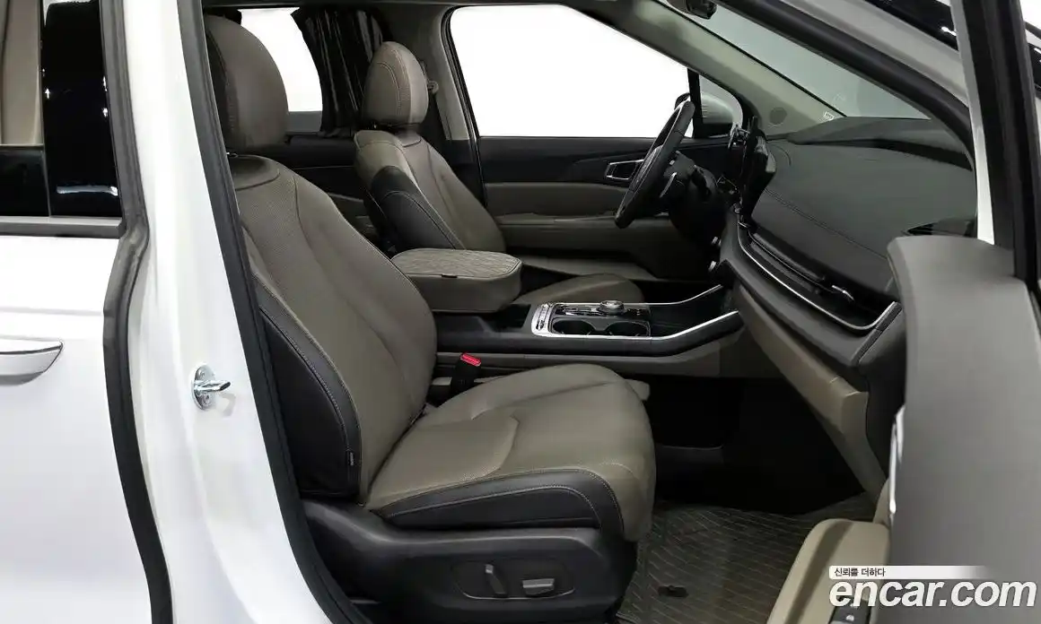 Kia Carnival 2024 2.2 автомат (гидро), фото 16