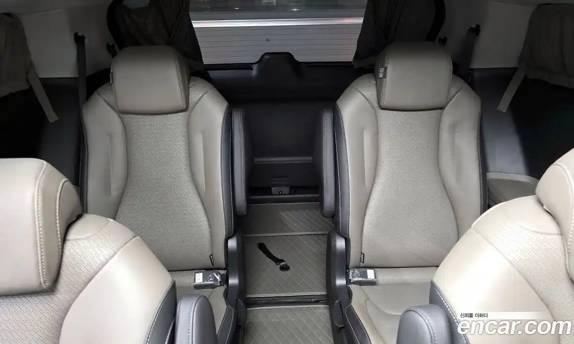Kia Carnival 2024 2.2 автомат (гидро), фото 19