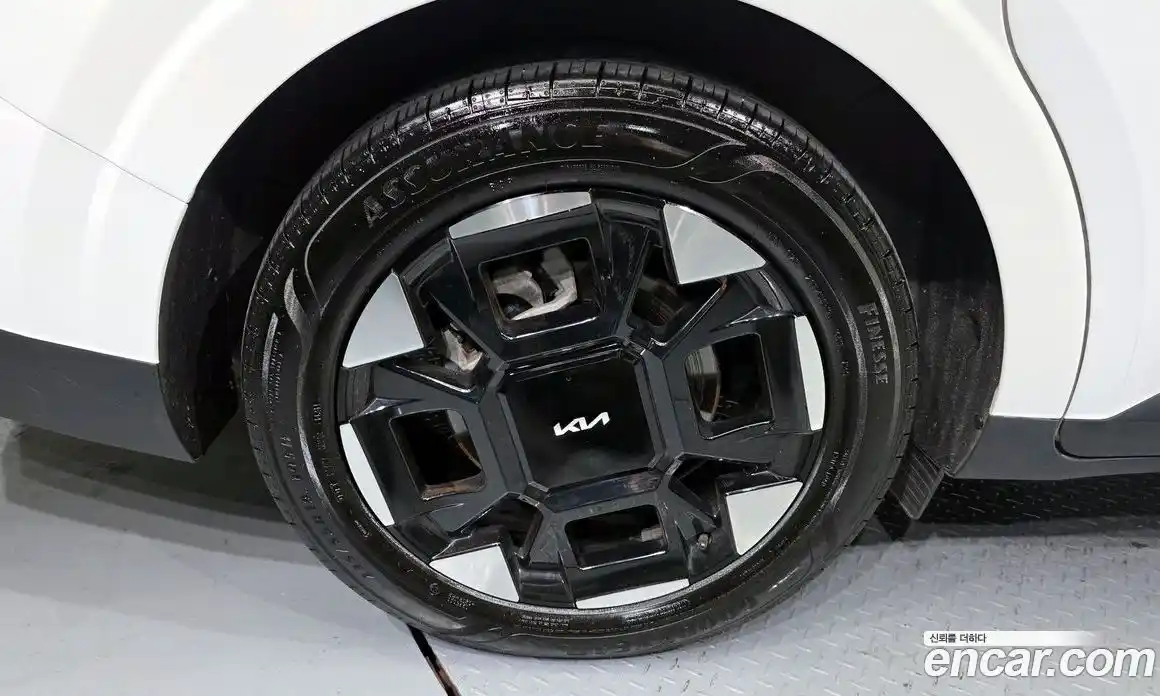 Kia Carnival 2024 2.2 автомат (гидро), фото 5