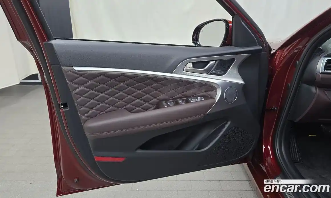 Genesis G70 2024 2.5 автомат (гидро), фото 14