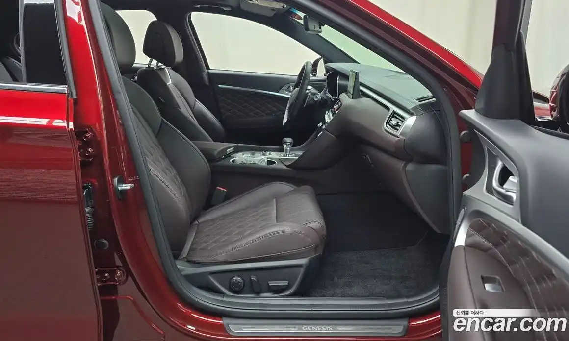 Genesis G70 2024 2.5 автомат (гидро), фото 16