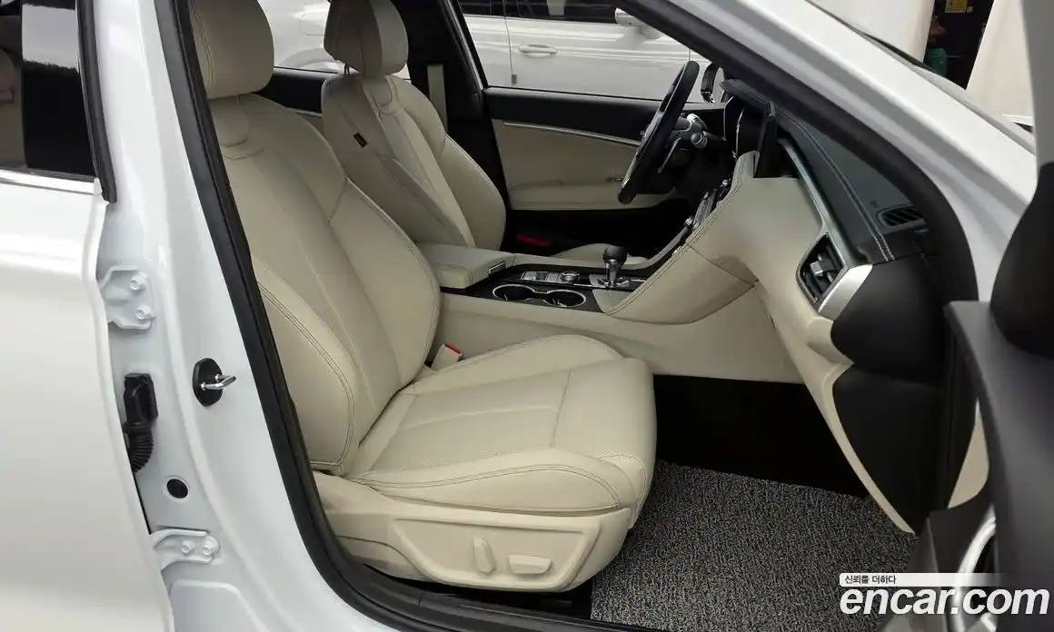 Genesis G70 2024 2.5 автомат (гидро), фото 11