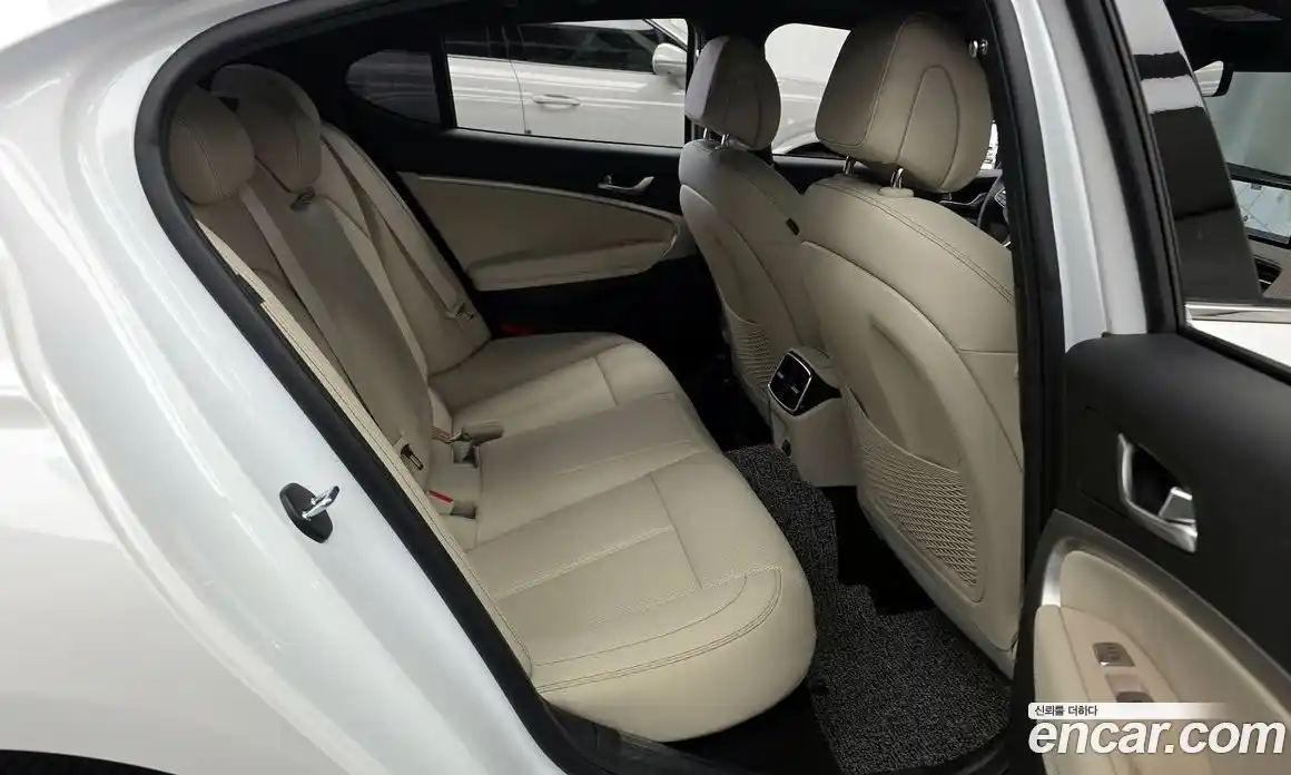 Genesis G70 2024 2.5 автомат (гидро), фото 12