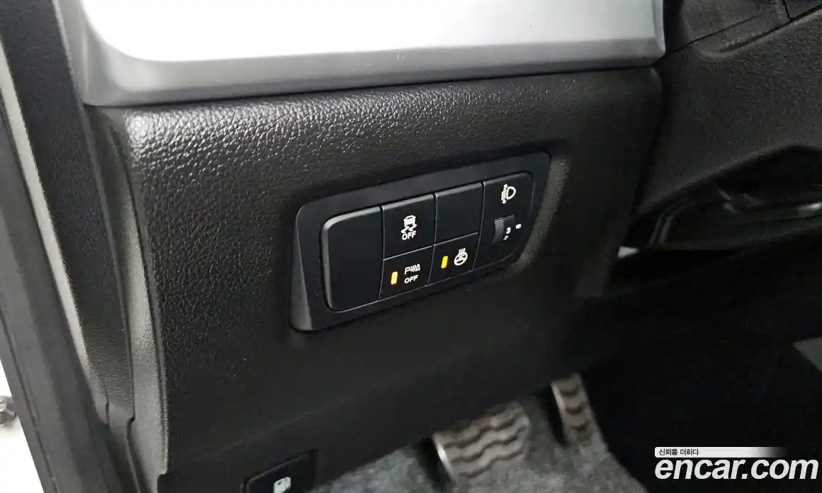 SsangYong Korando 2017 2.2 автомат (гидро), фото 18