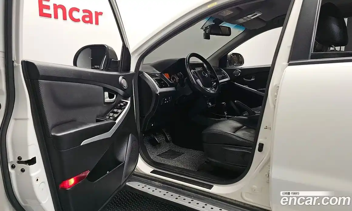 SsangYong Korando 2017 2.2 автомат (гидро), фото 10
