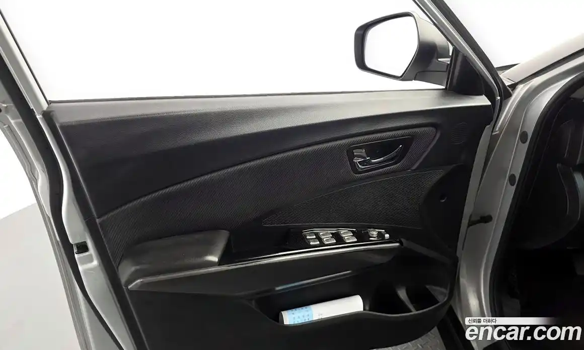 SsangYong TIBOLI 2017 1.6 автомат (гидро), фото 14