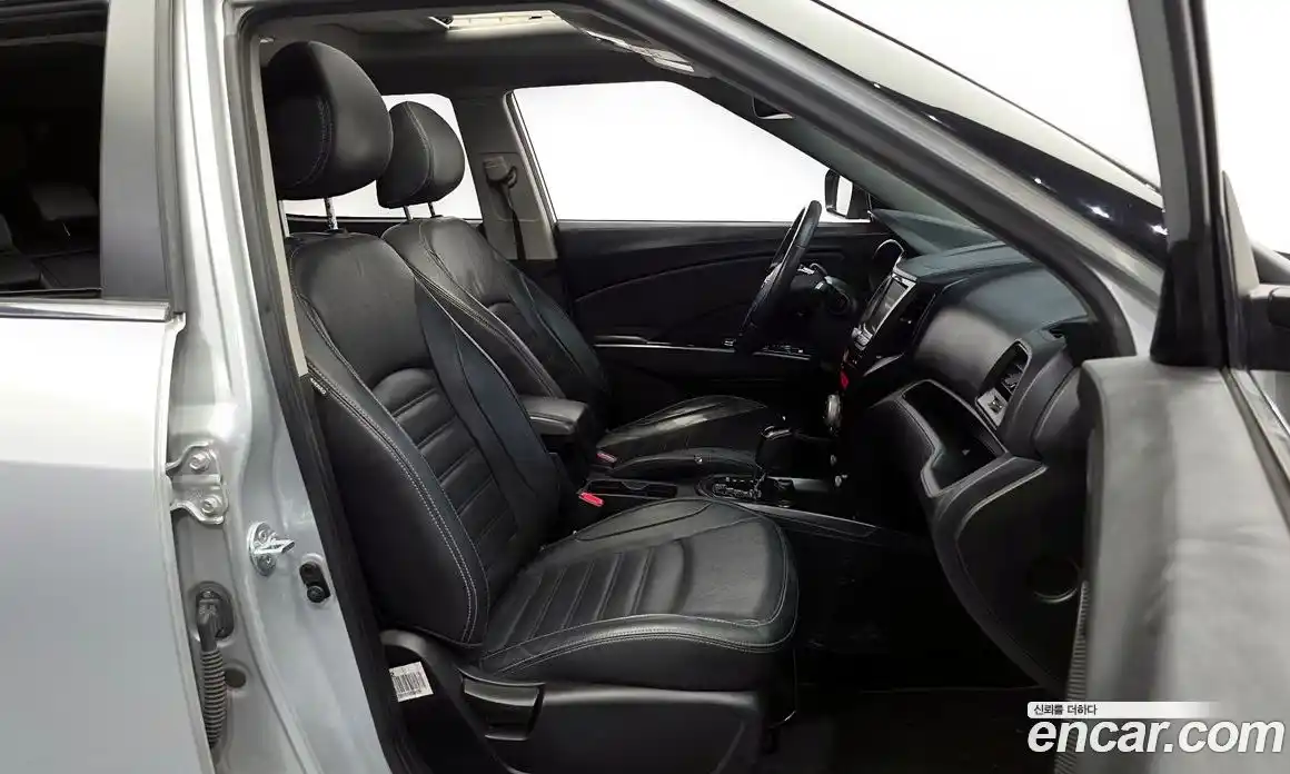 SsangYong TIBOLI 2017 1.6 автомат (гидро), фото 16