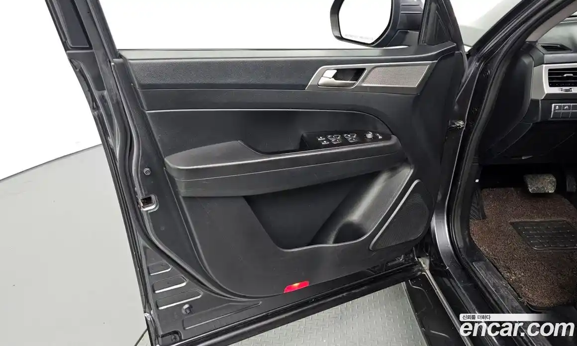 SsangYong Rexton 2018 2.2 автомат (гидро), фото 14