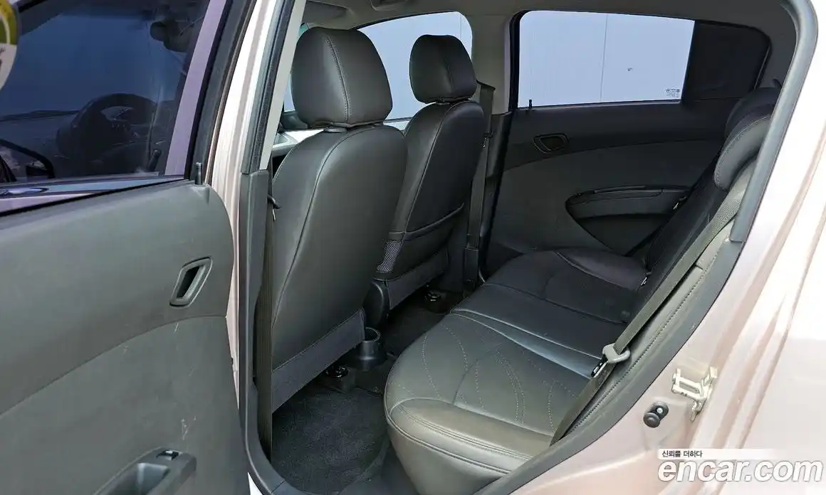 Chevrolet Spark 2013 1.0 автомат (гидро), фото 11