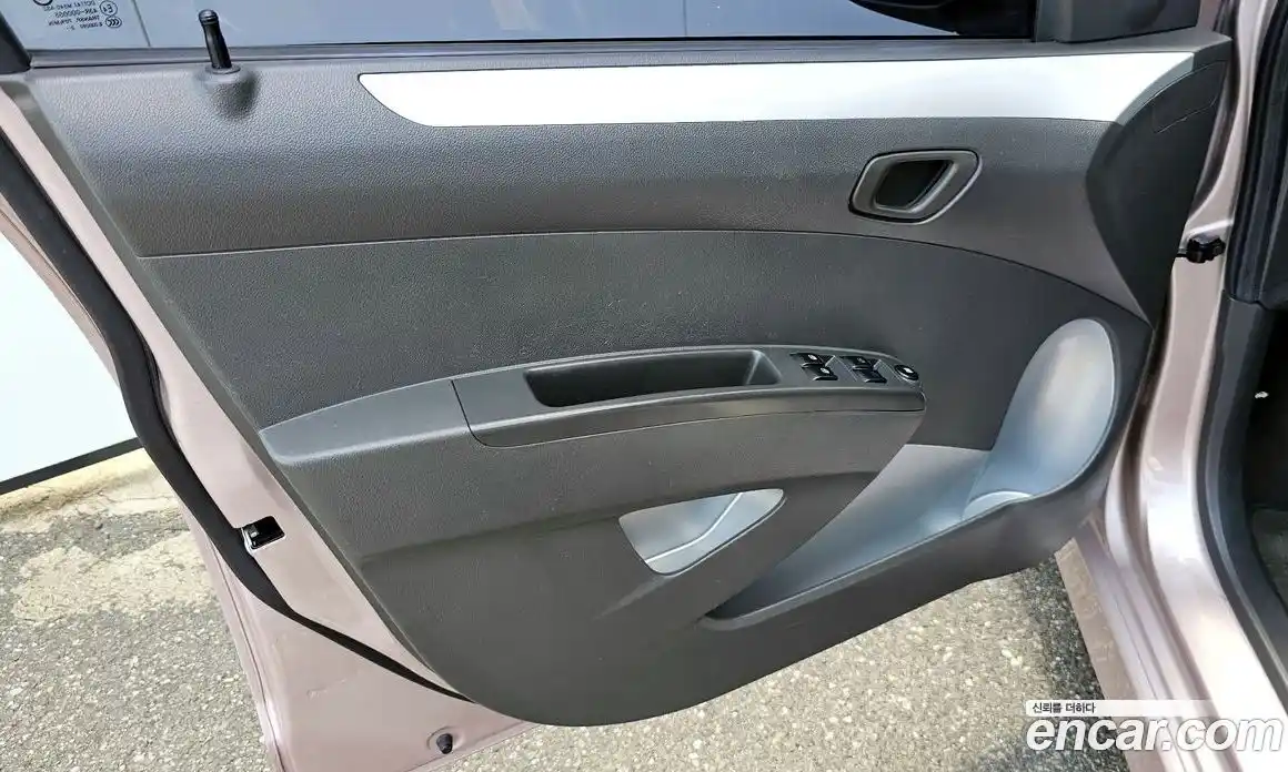 Chevrolet Spark 2013 1.0 автомат (гидро), фото 16