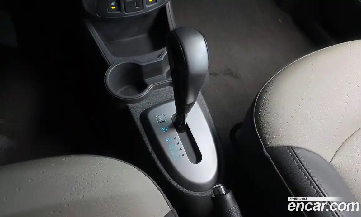 Chevrolet Spark 2014 1.0 автомат (гидро), фото 9