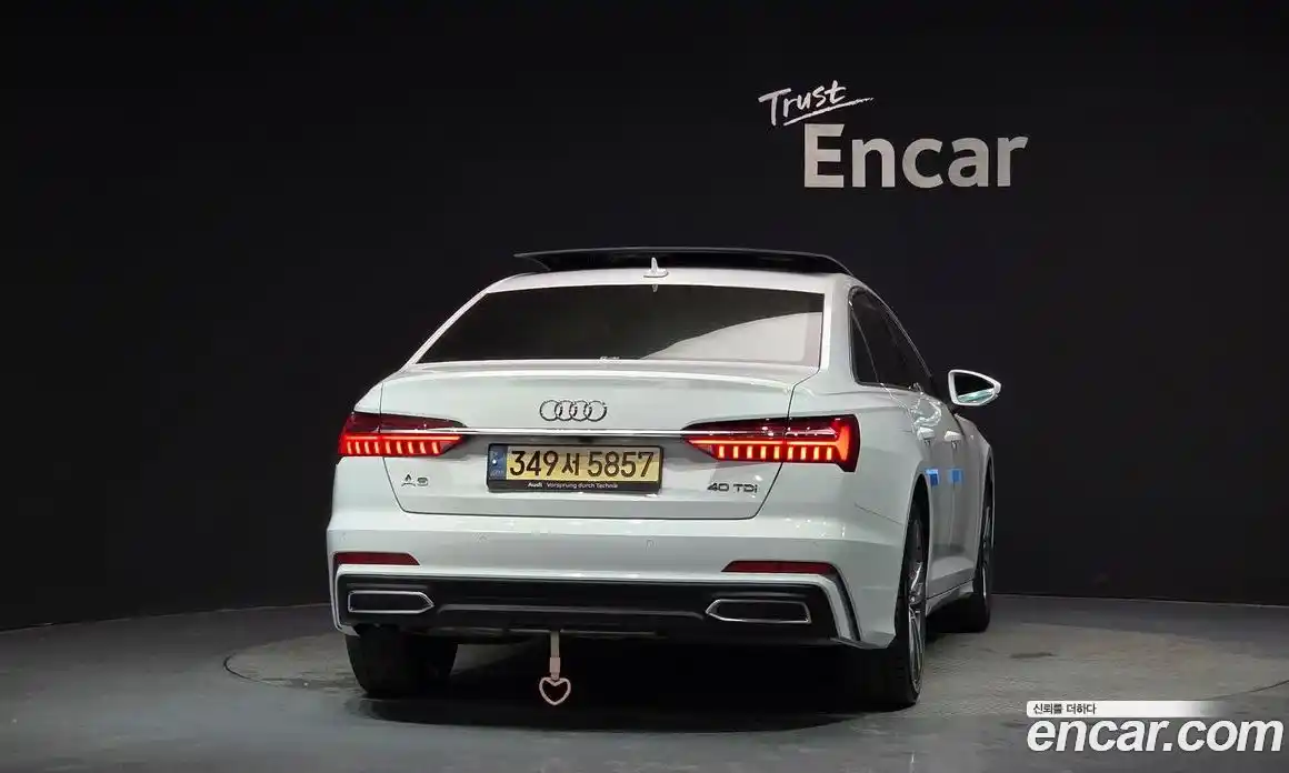 Audi A6 2022 2.0 автомат (гидро), фото 4