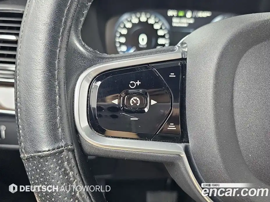 Volvo XC90 2017 2.0 автомат (гидро), фото 16
