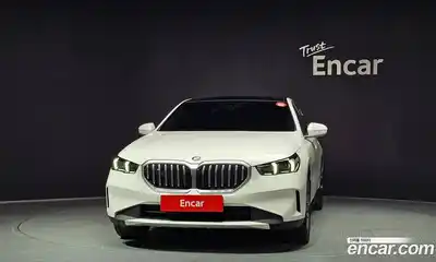 BMW 5 серия 2025 2.0 автомат (гидро), миниатюра 3