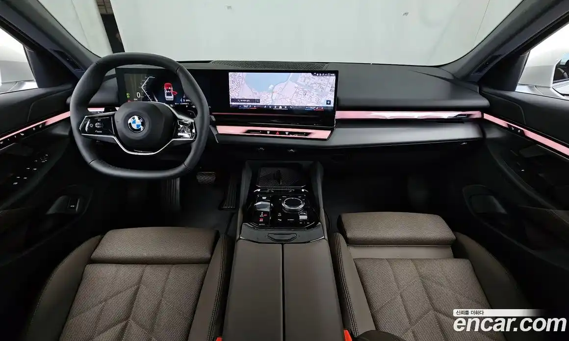 BMW 5 серия 2025 2.0 автомат (гидро), фото 7